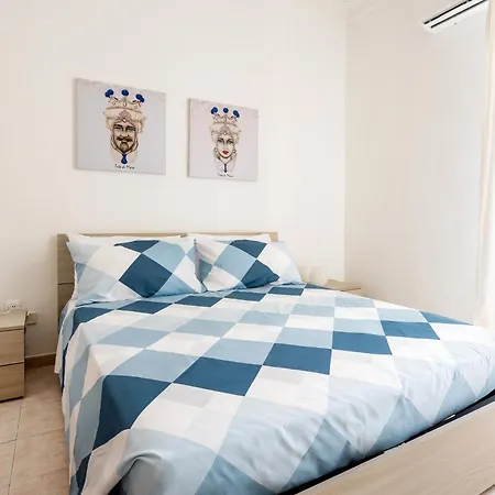 Chez Dione * 锡拉库扎