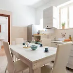 Chez Dione Tatil Evi *